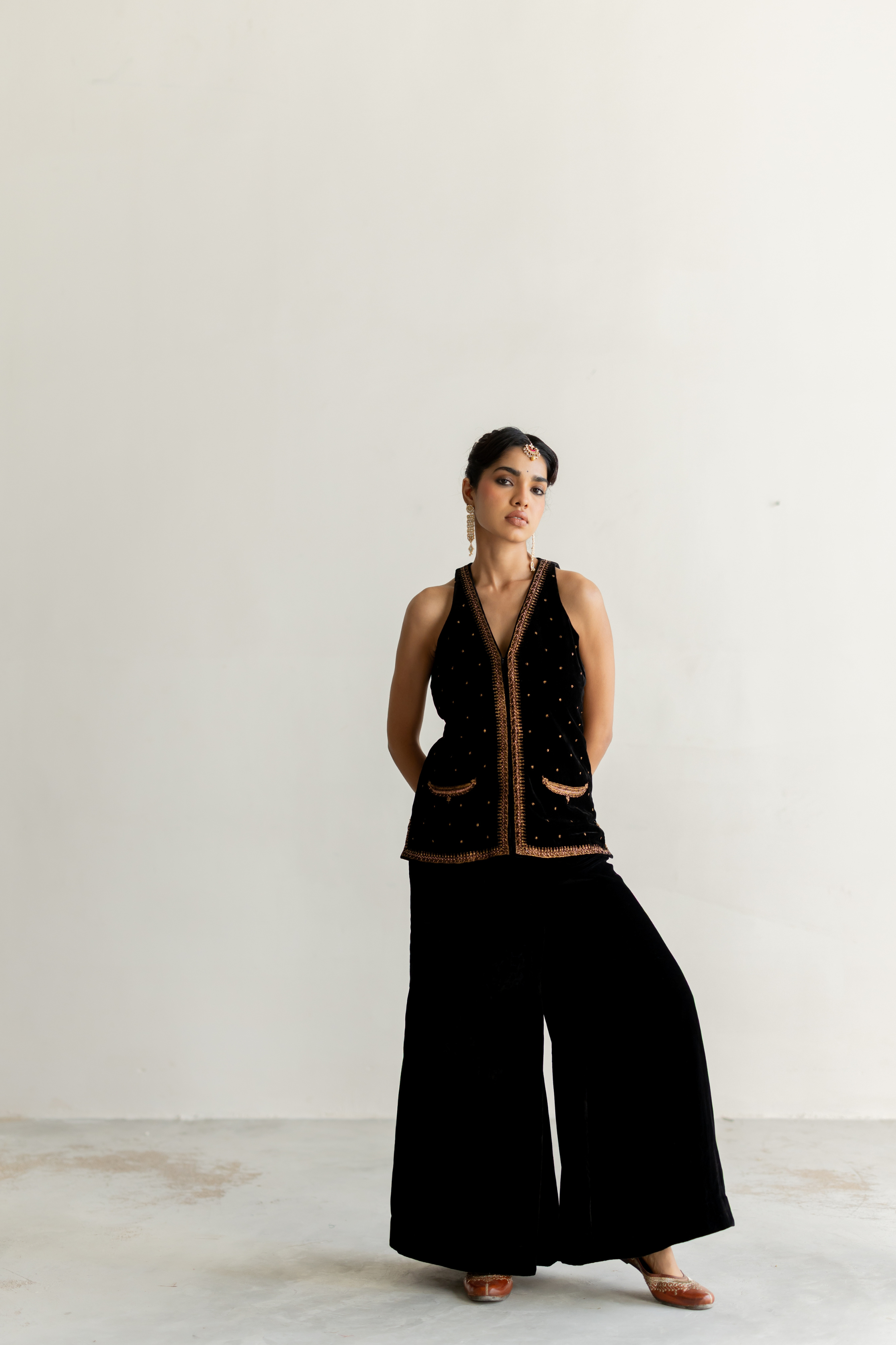 Black Velvet Saanjh Gharara