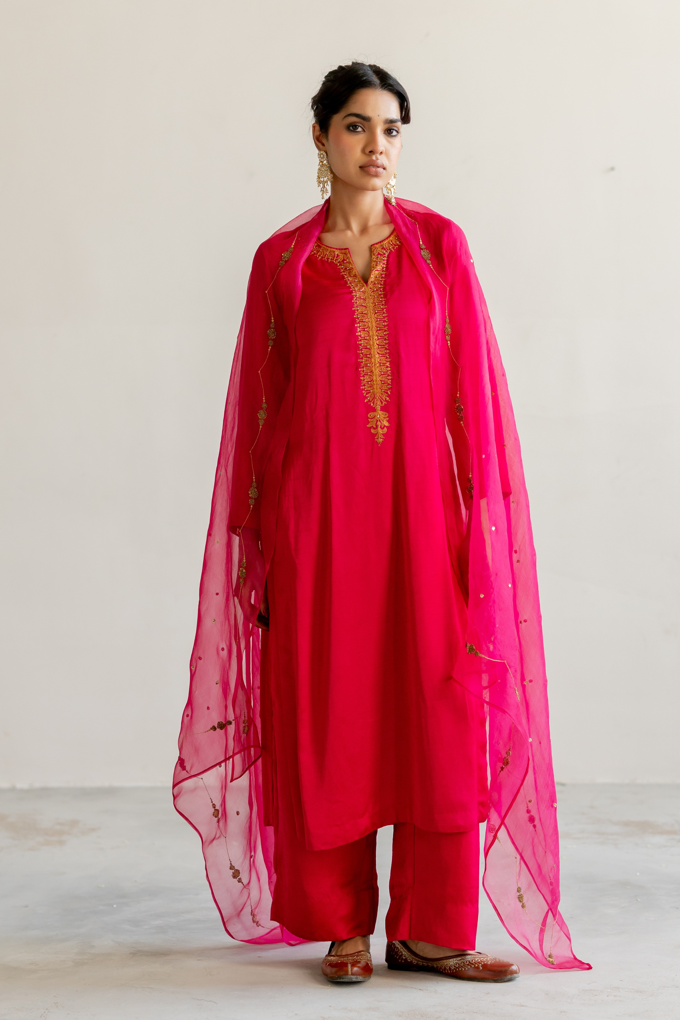 Rani Pink Ambar Kurta set with Neelam Odhani