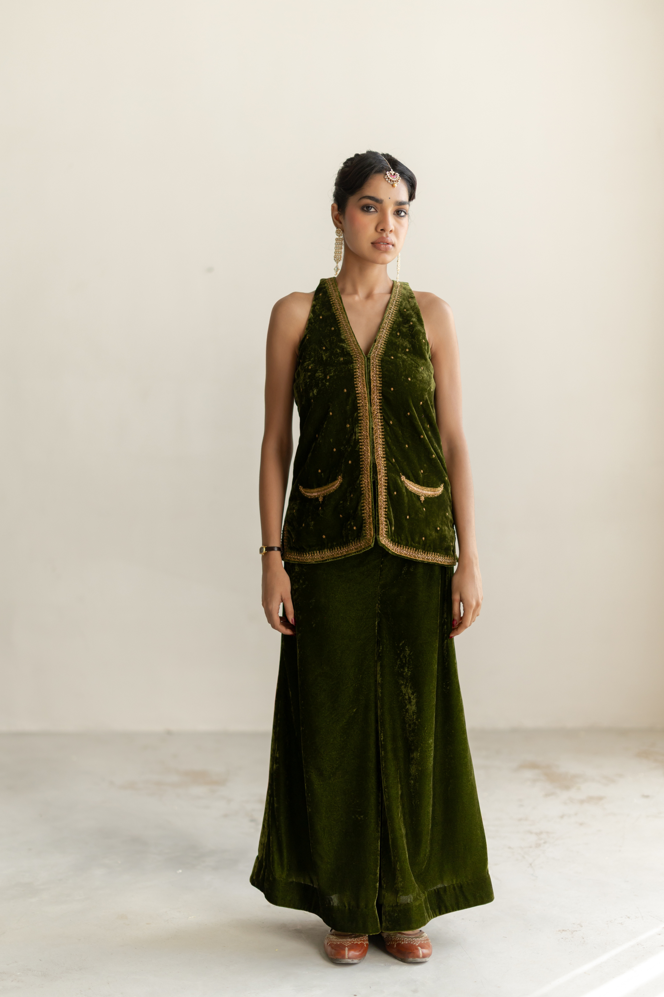 Olive Saanjh Gharara