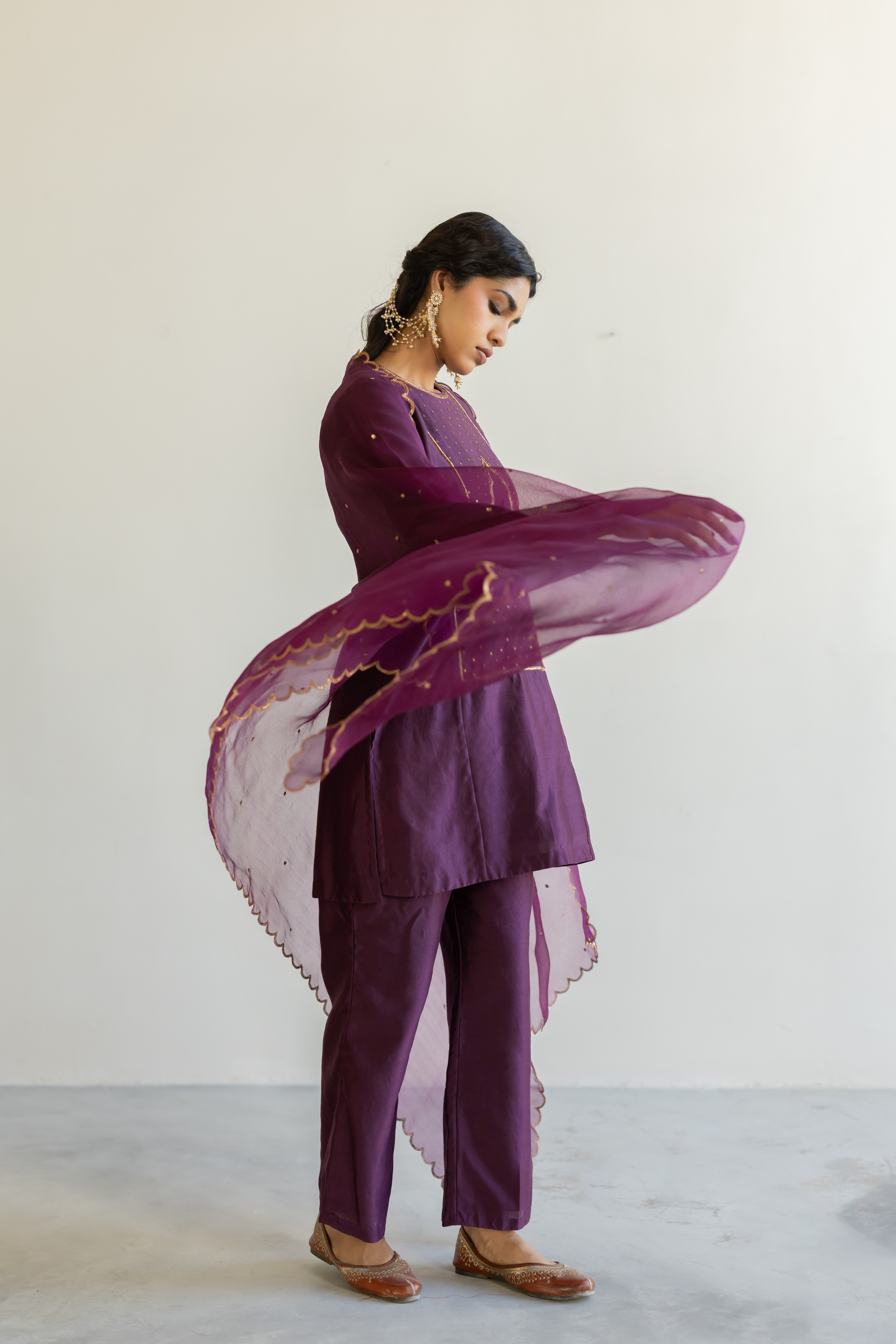 Aubergine Sitara odhani