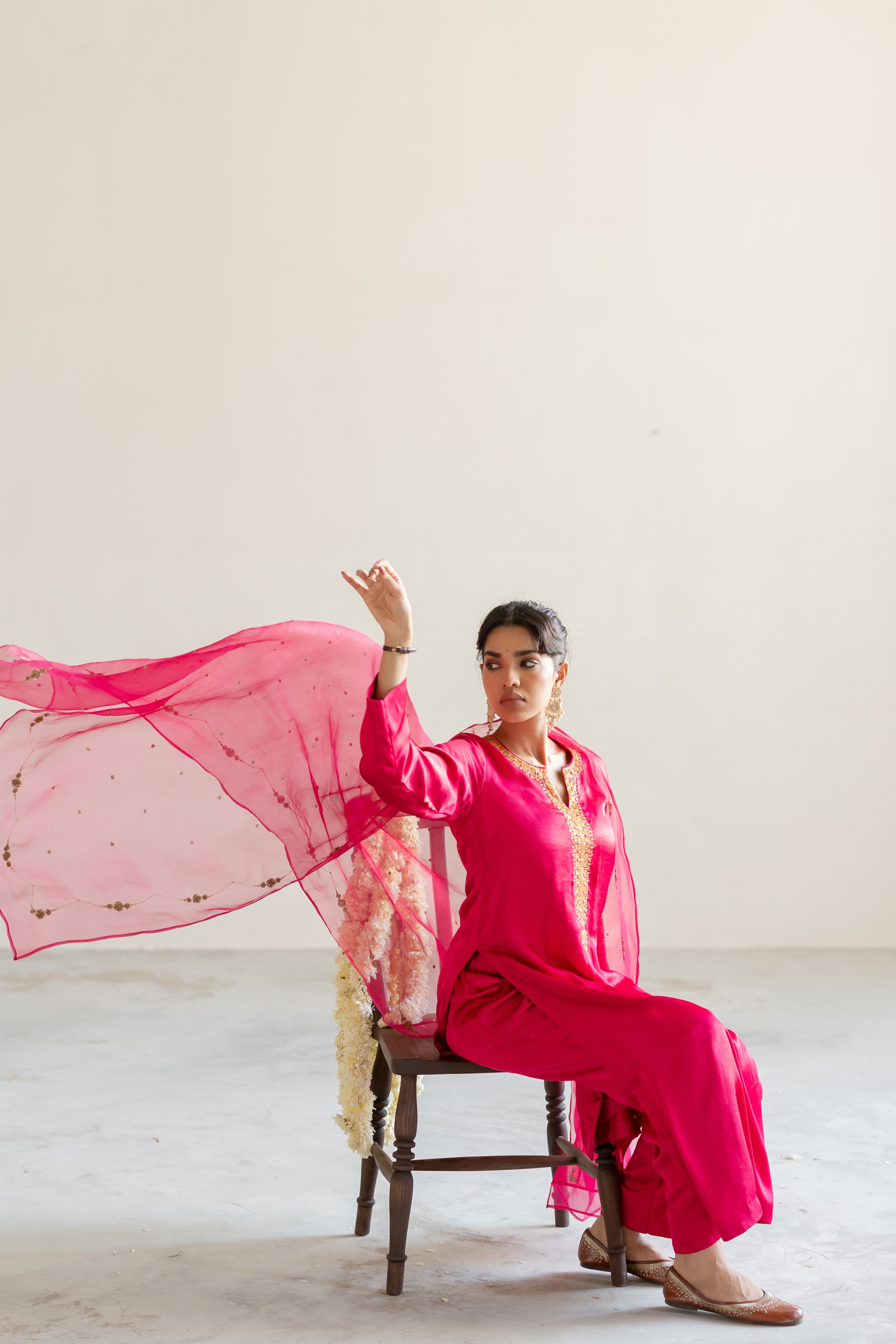 Rani pink Neelam Odhani