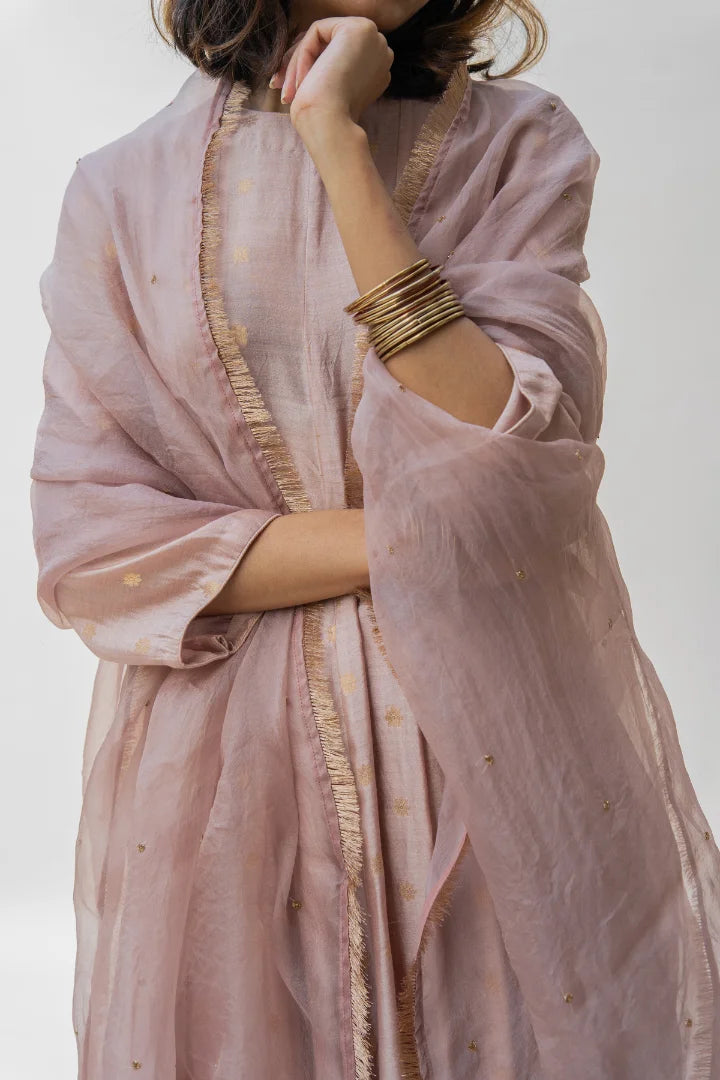 Sitara Odhani