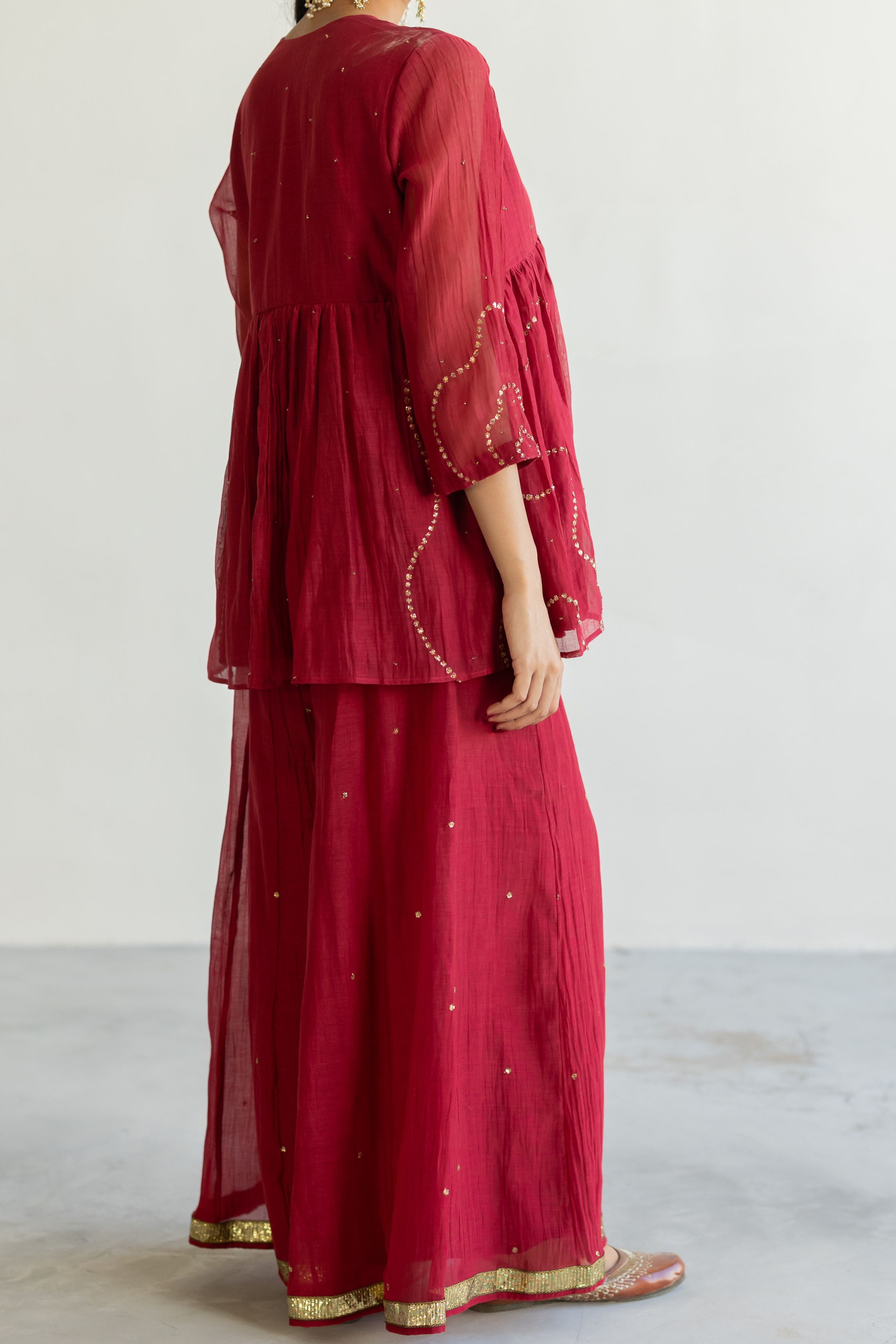 Red Nayab Gharara