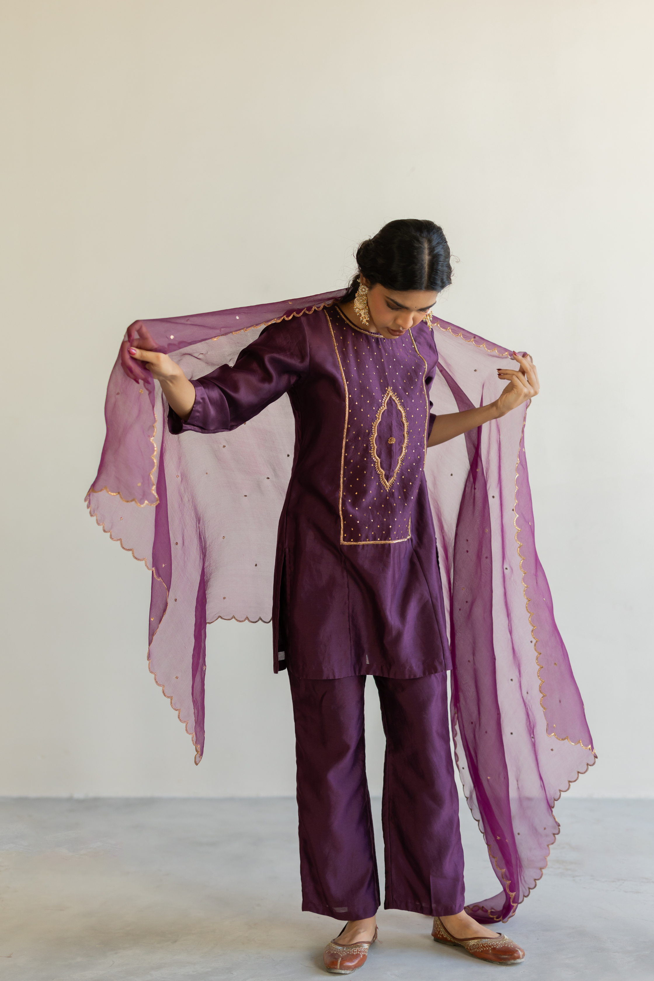 Aubergine Sitara odhani