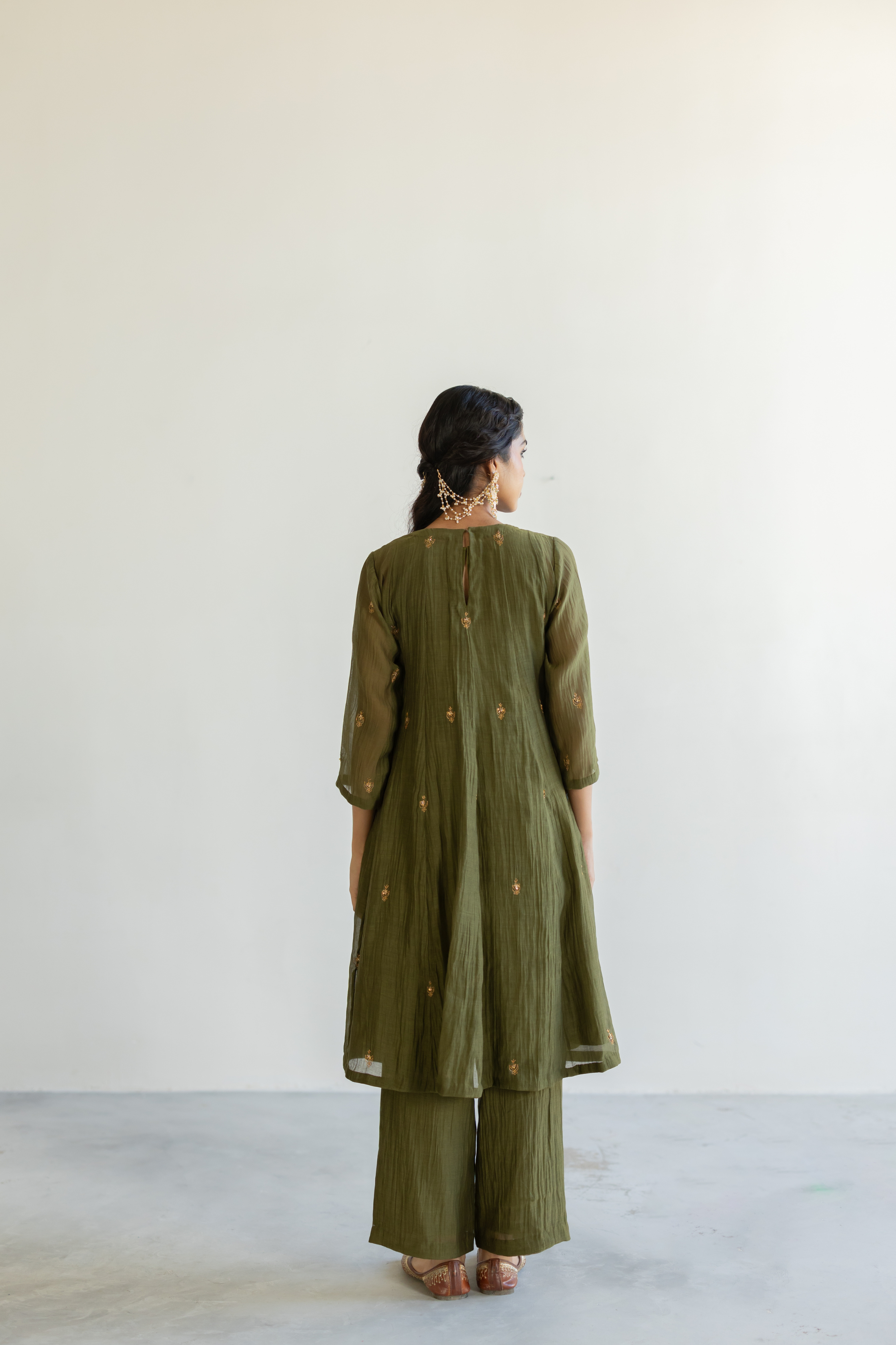 Olive Taar Kurta Set