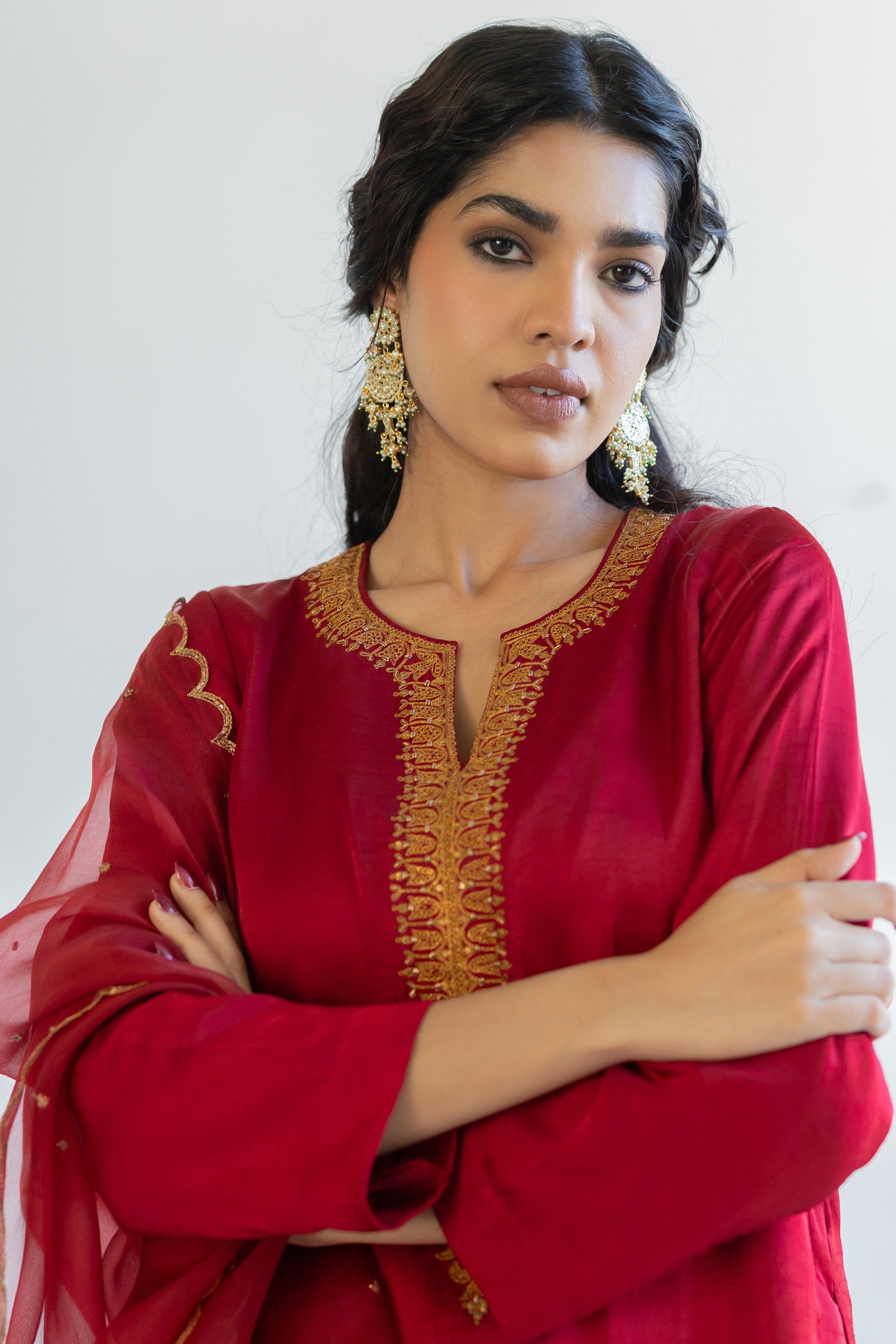 Red Ambar Kurta with Sitara odhani