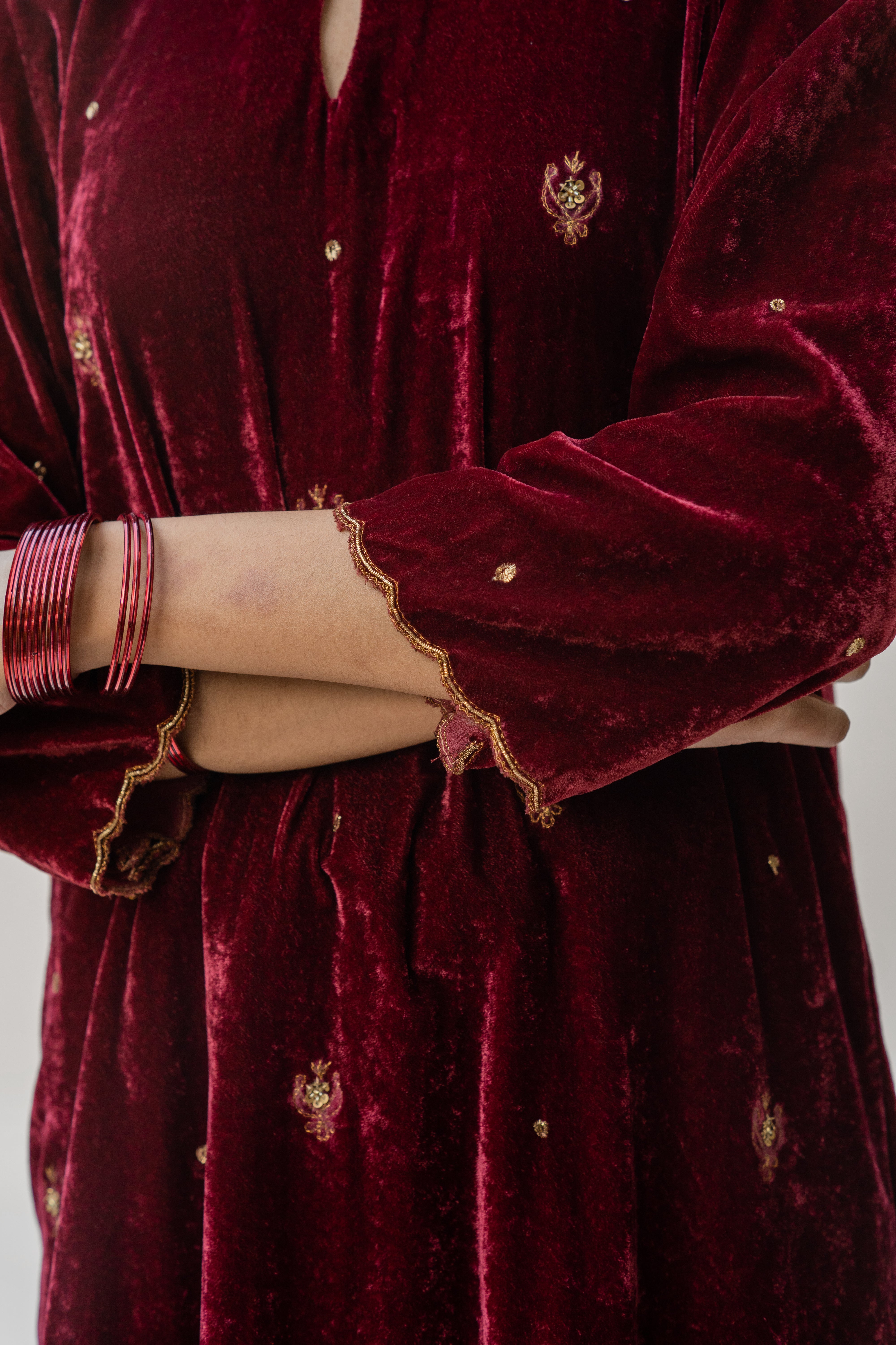 Noorah Velvet Kurta Set (set of 2)