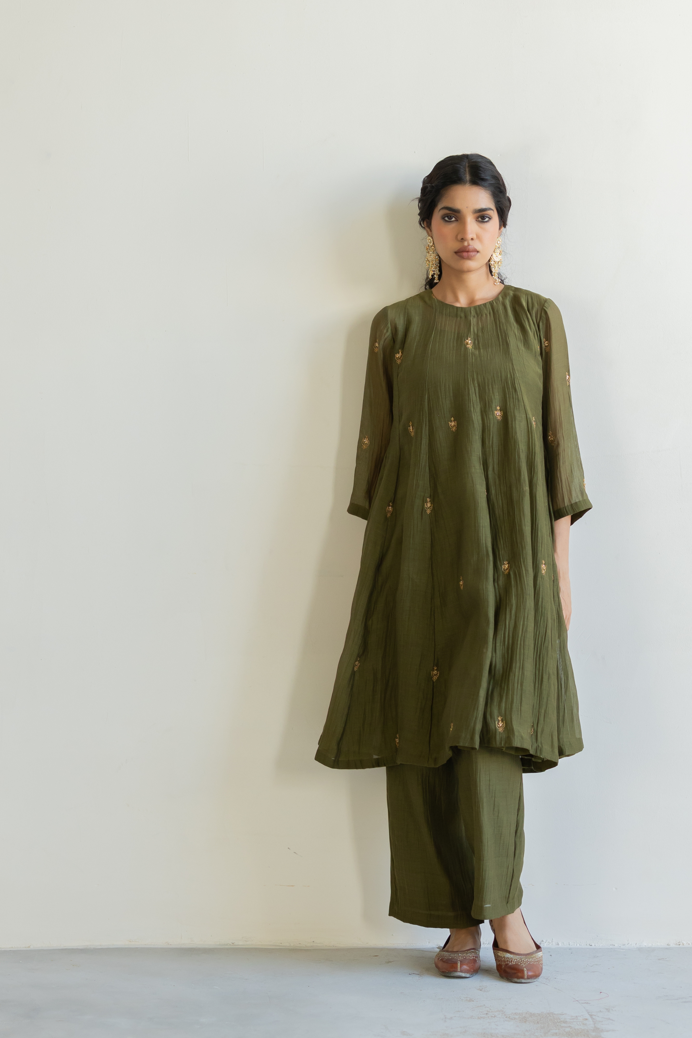 Olive Taar Kurta Set