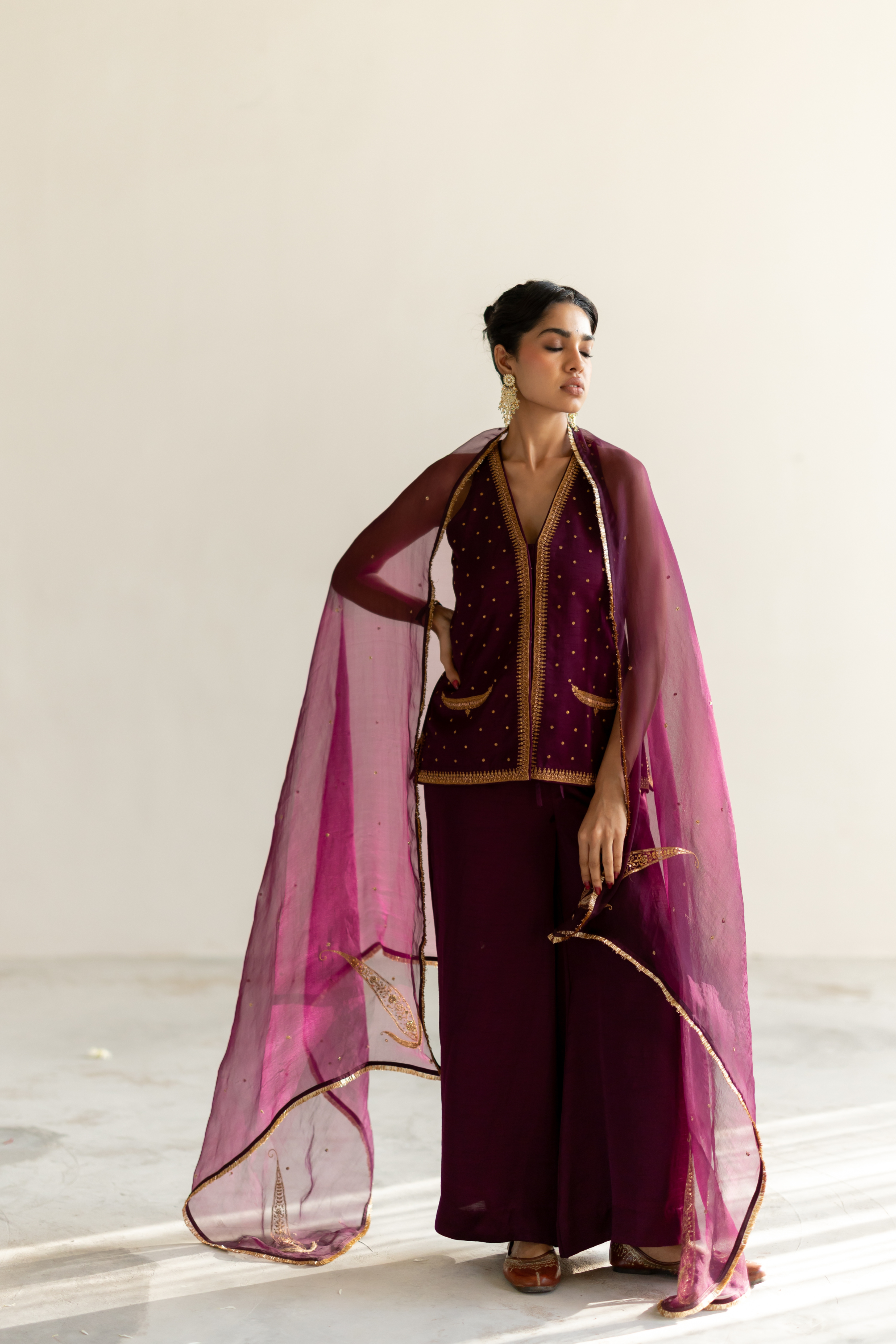 Plum Saanjh Gharara set with Ambi odhani