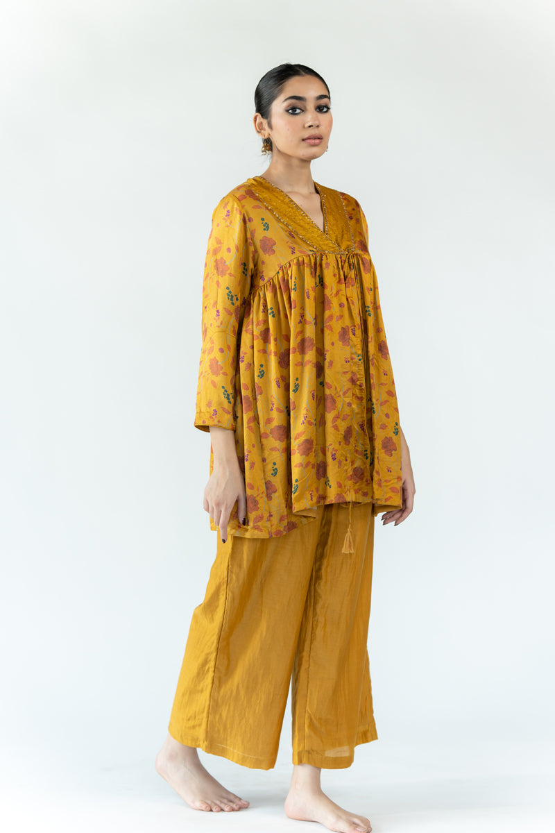 Shagufta Kurta Set - Mustard (Set of 2)