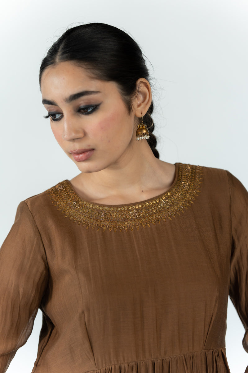 Sajida Jama - Vintage Brown