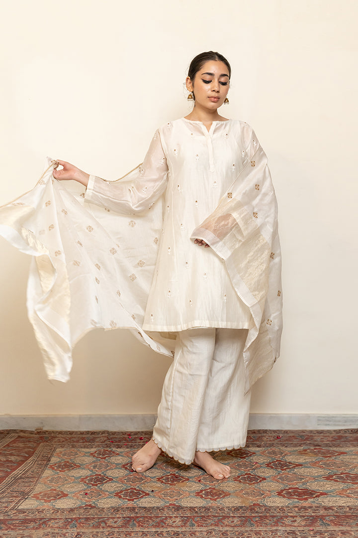 Roohi Kalidaar Kurta Set - Ivory