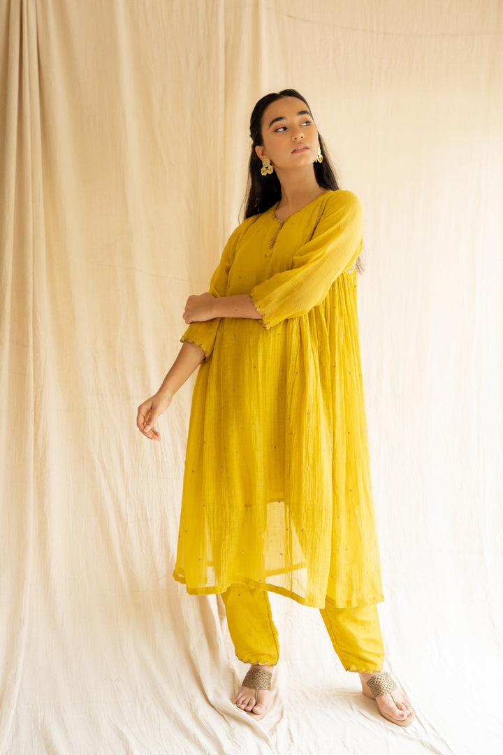 Yellow Arsh Kurta Set (Set of 2)