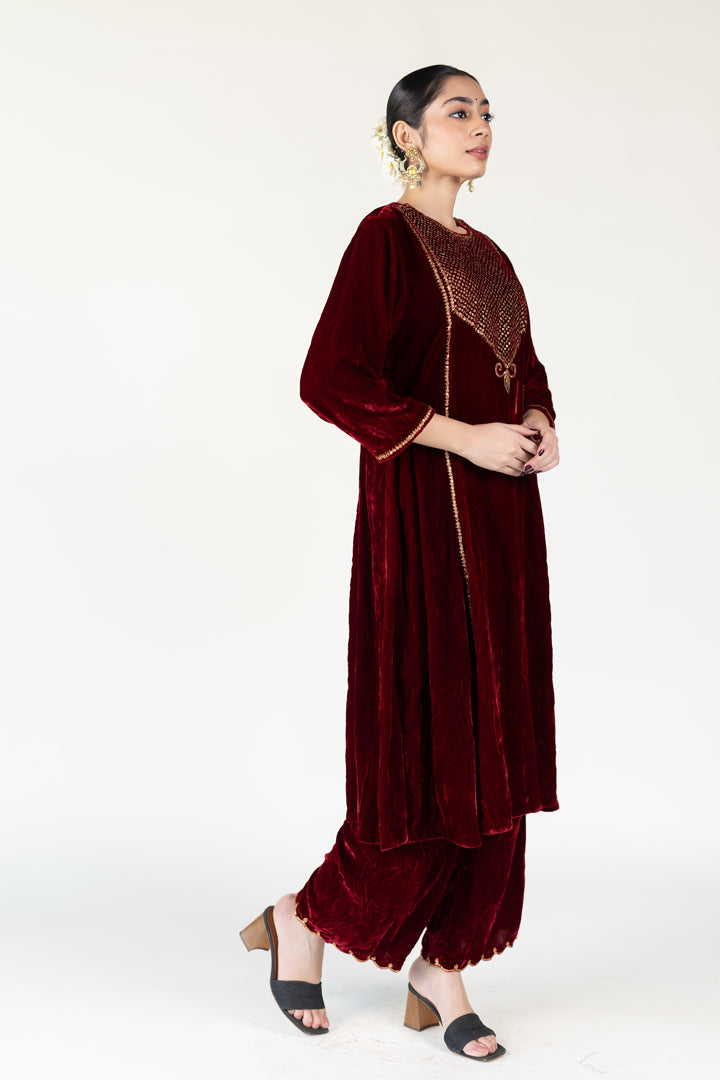 Maroon Velvet Firdaus Abho Set With Shama Odhani