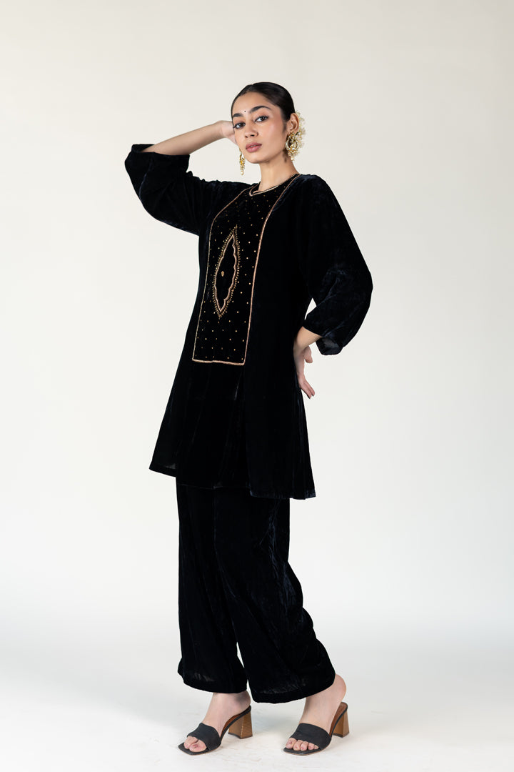 Black Naaz Kurta