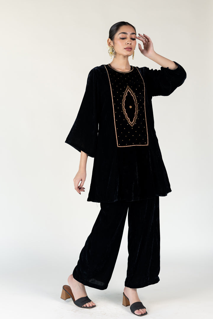 Black Naaz Kurta