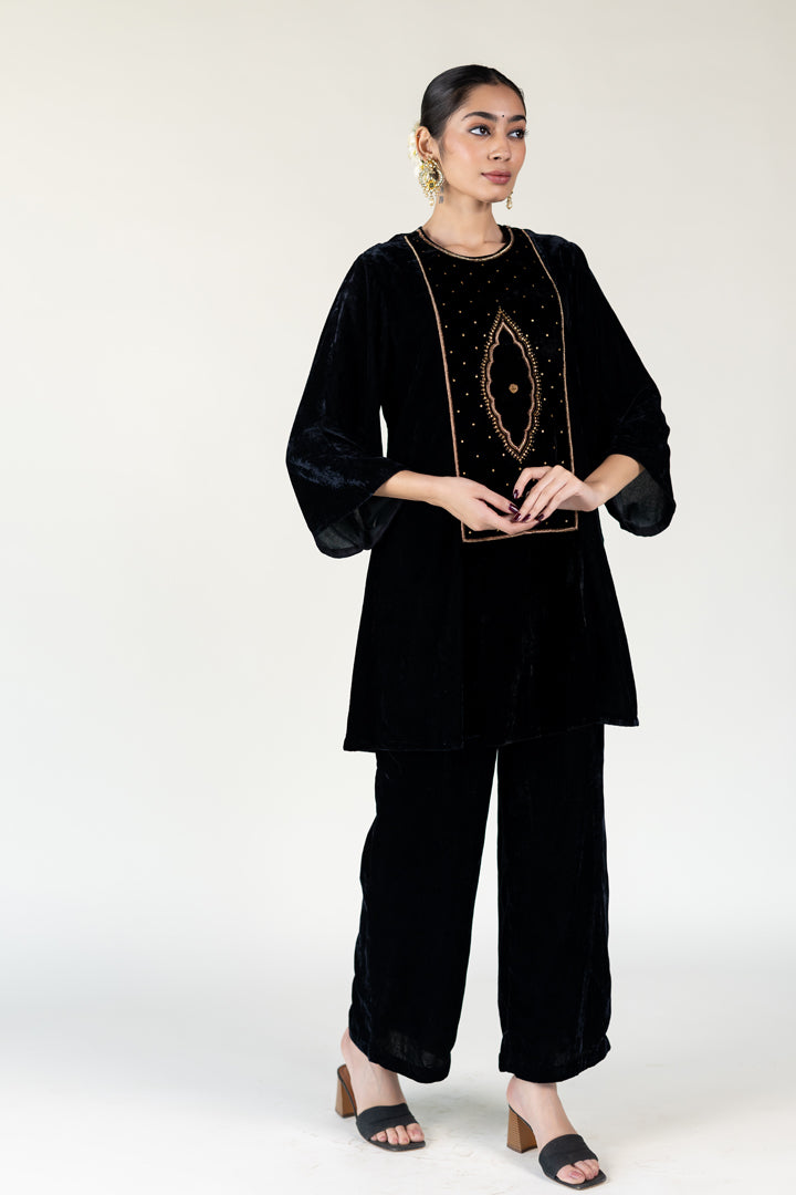 Black Naaz Kurta