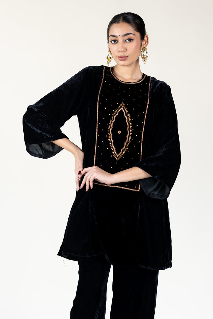 Black Naaz Kurta