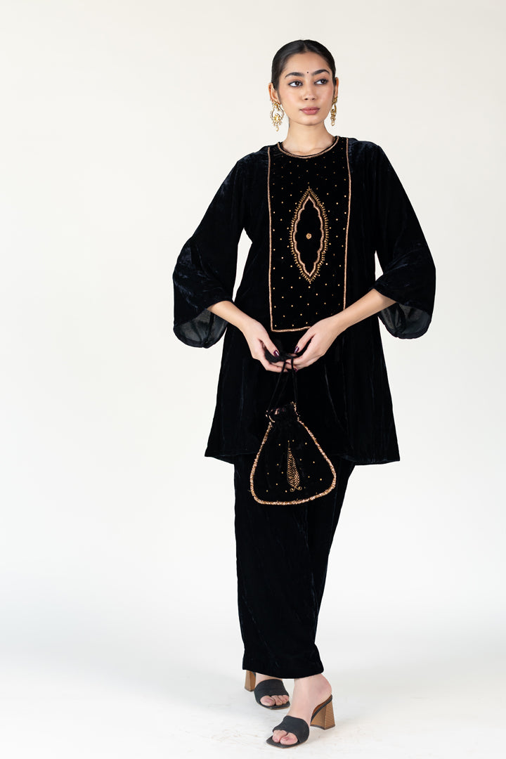 Black Naaz Kurta