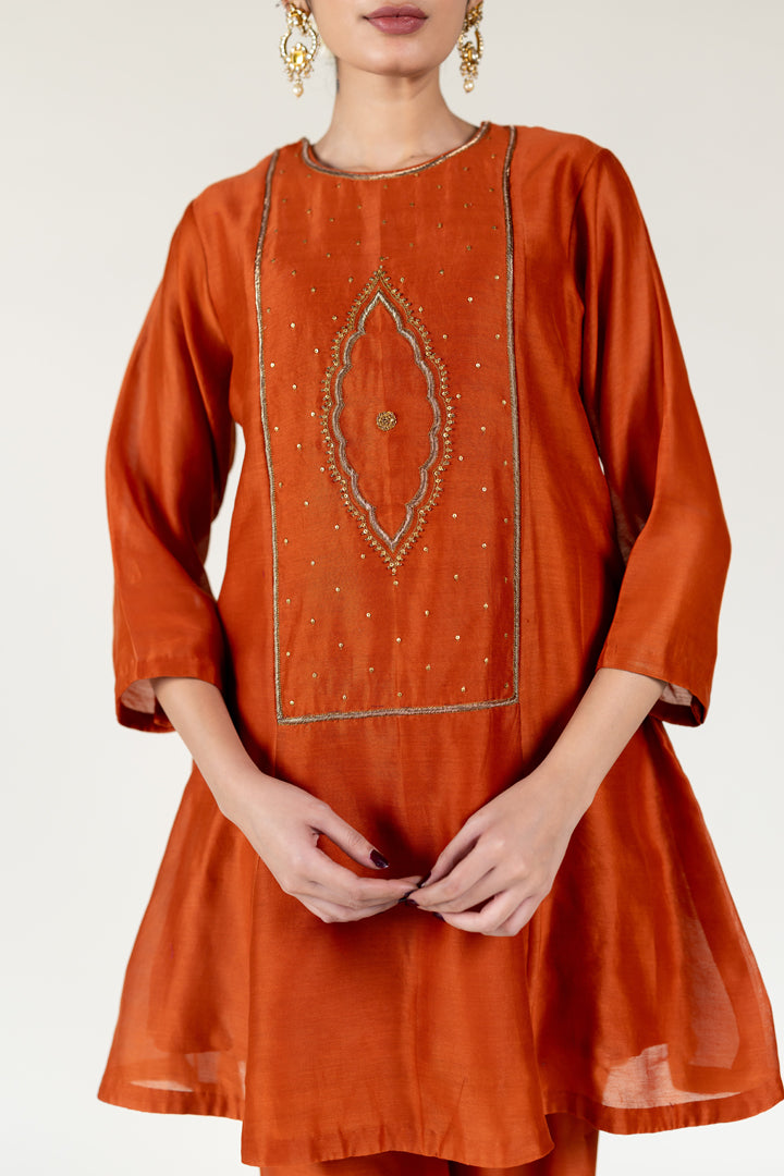 Rust Naaz Kurta