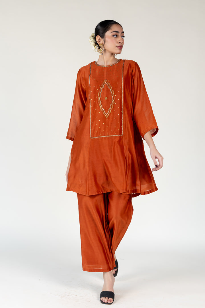 Rust Naaz Kurta