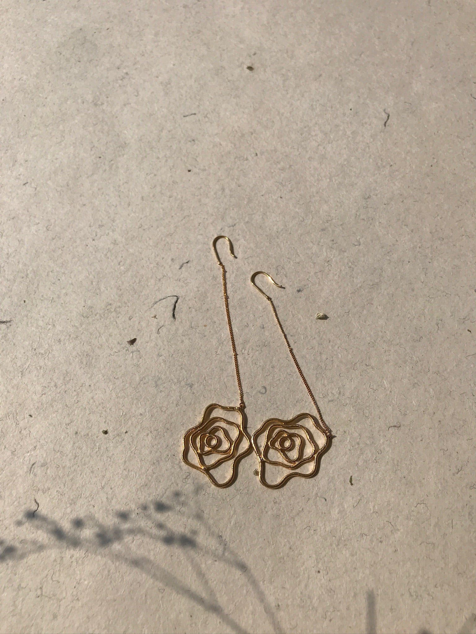 Dancing rose earrings