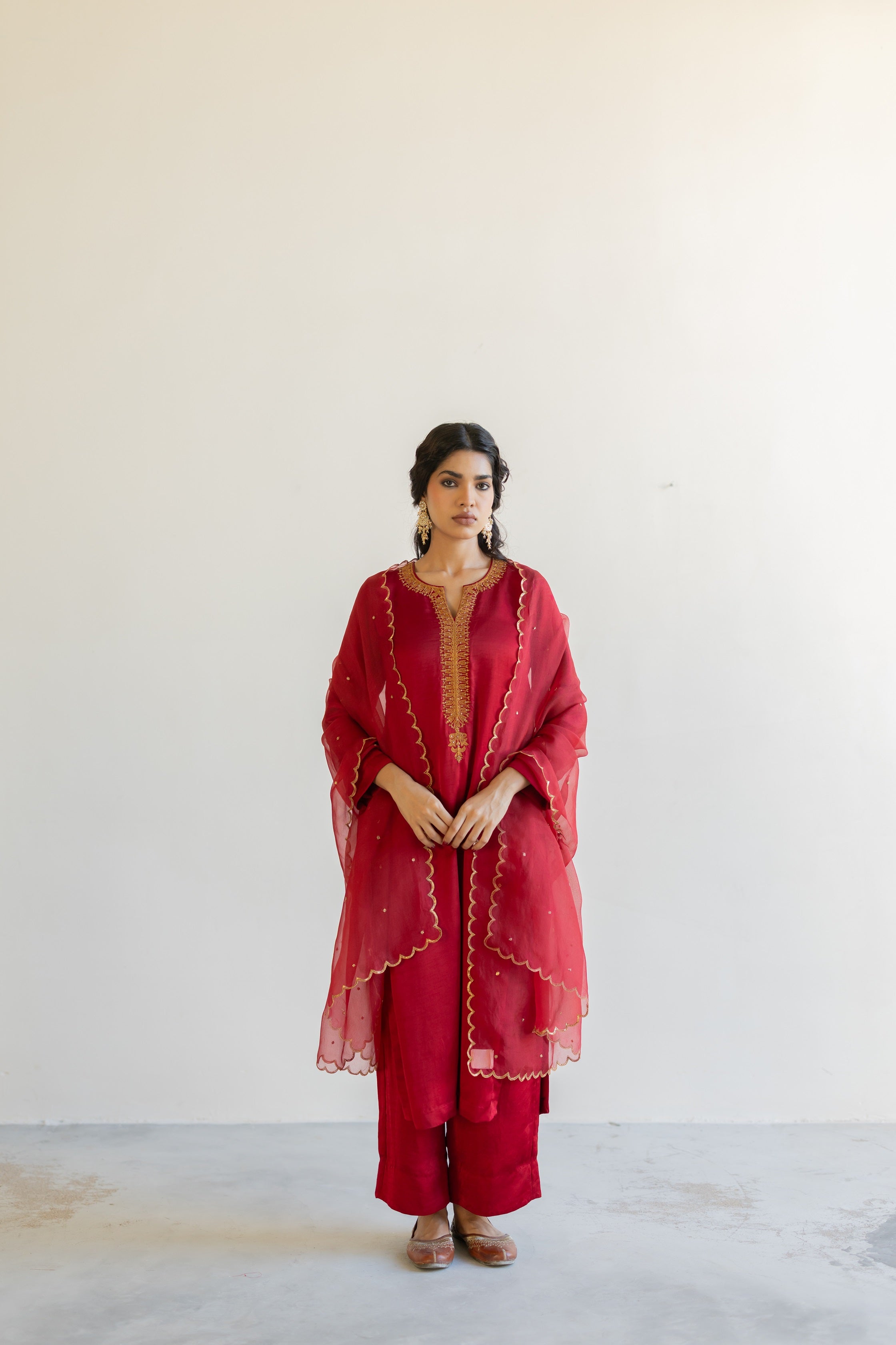 Red Ambar Kurta with Sitara odhani