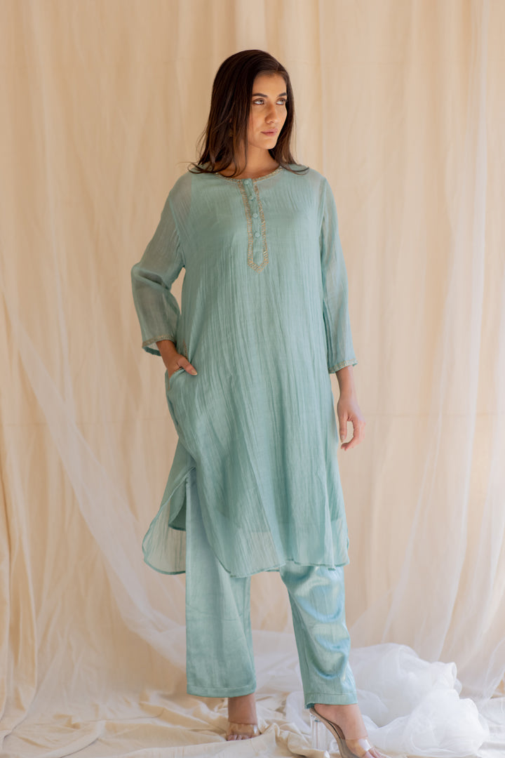 Sapphire Gul Seedh Kurta Set (Set of 2)