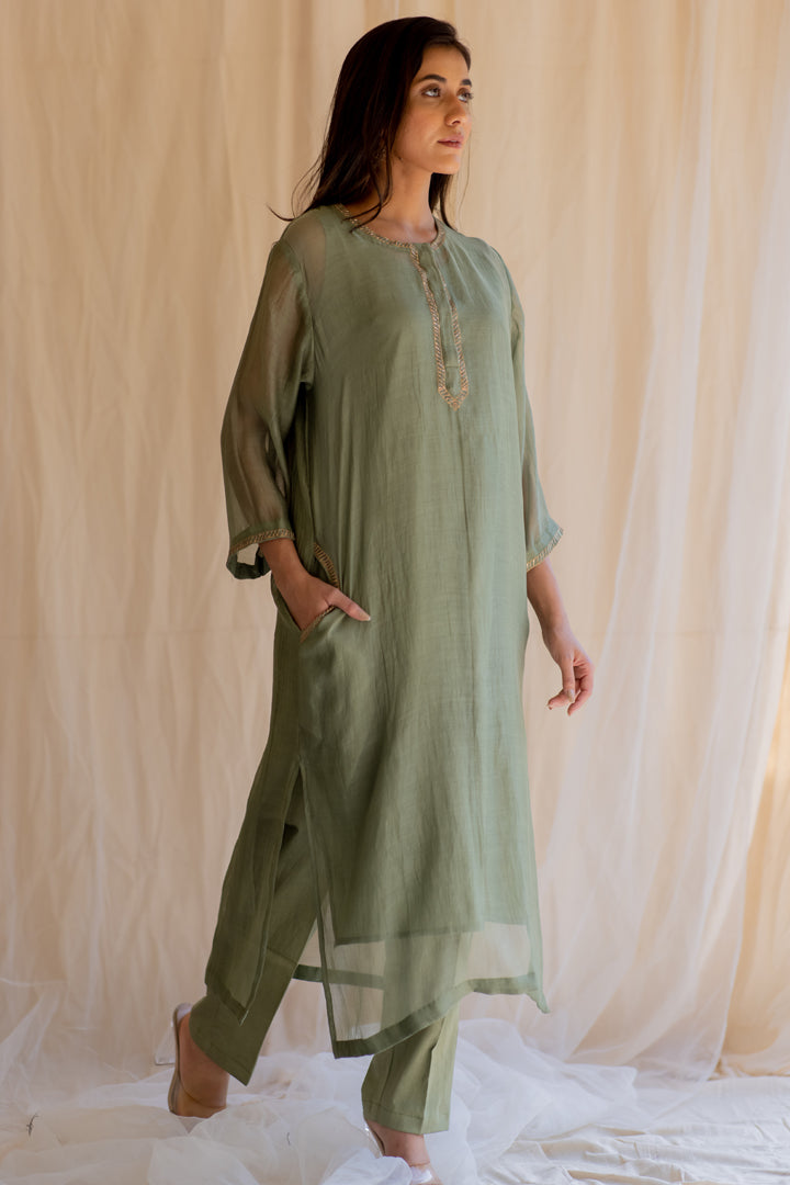 Olive Gul Seedh Kurta Set (Set of 2)