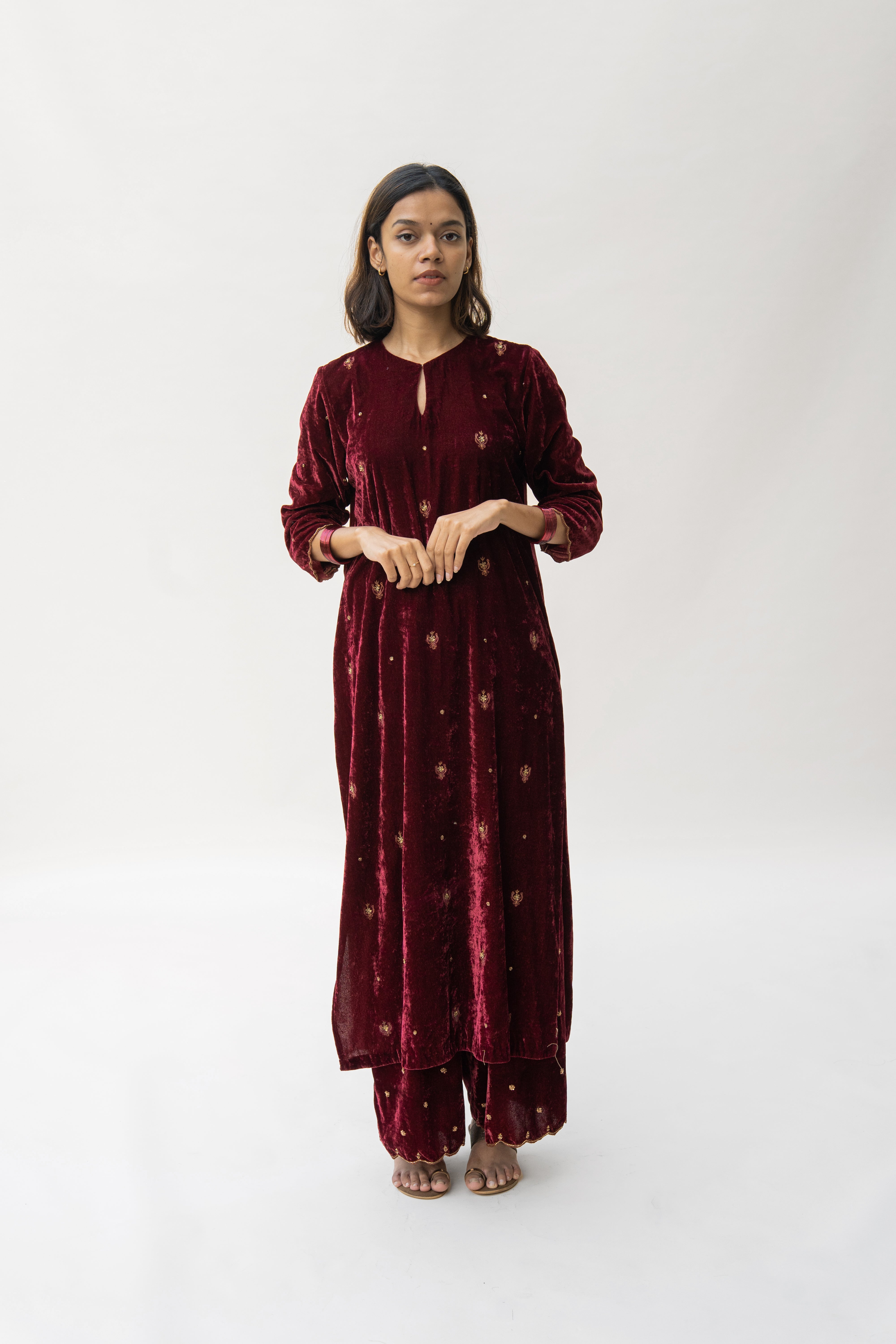 Maroon Noorah Velvet Kurta Set (set of 2)