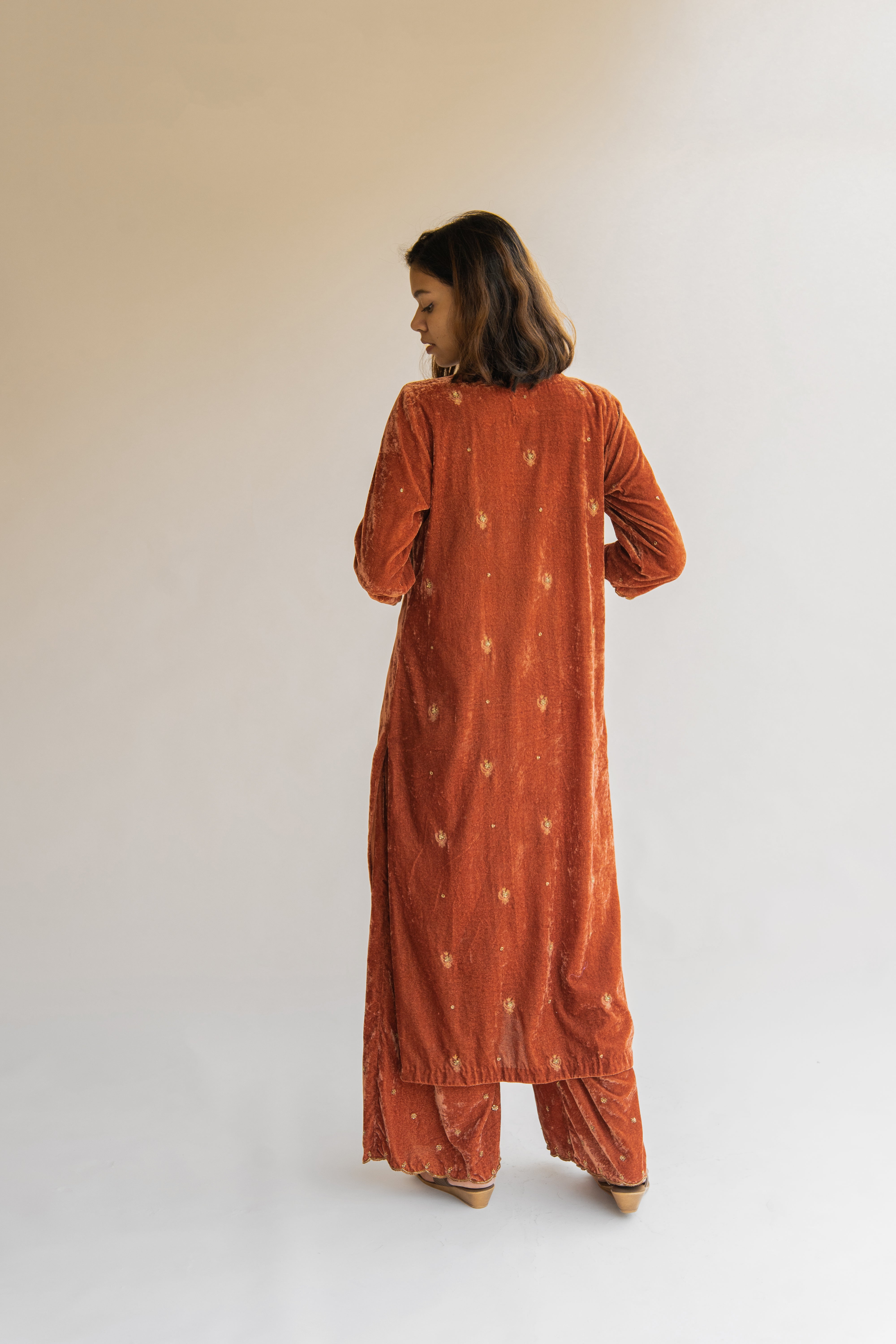 Rust Noorah Velvet Kurta (Set of 2)