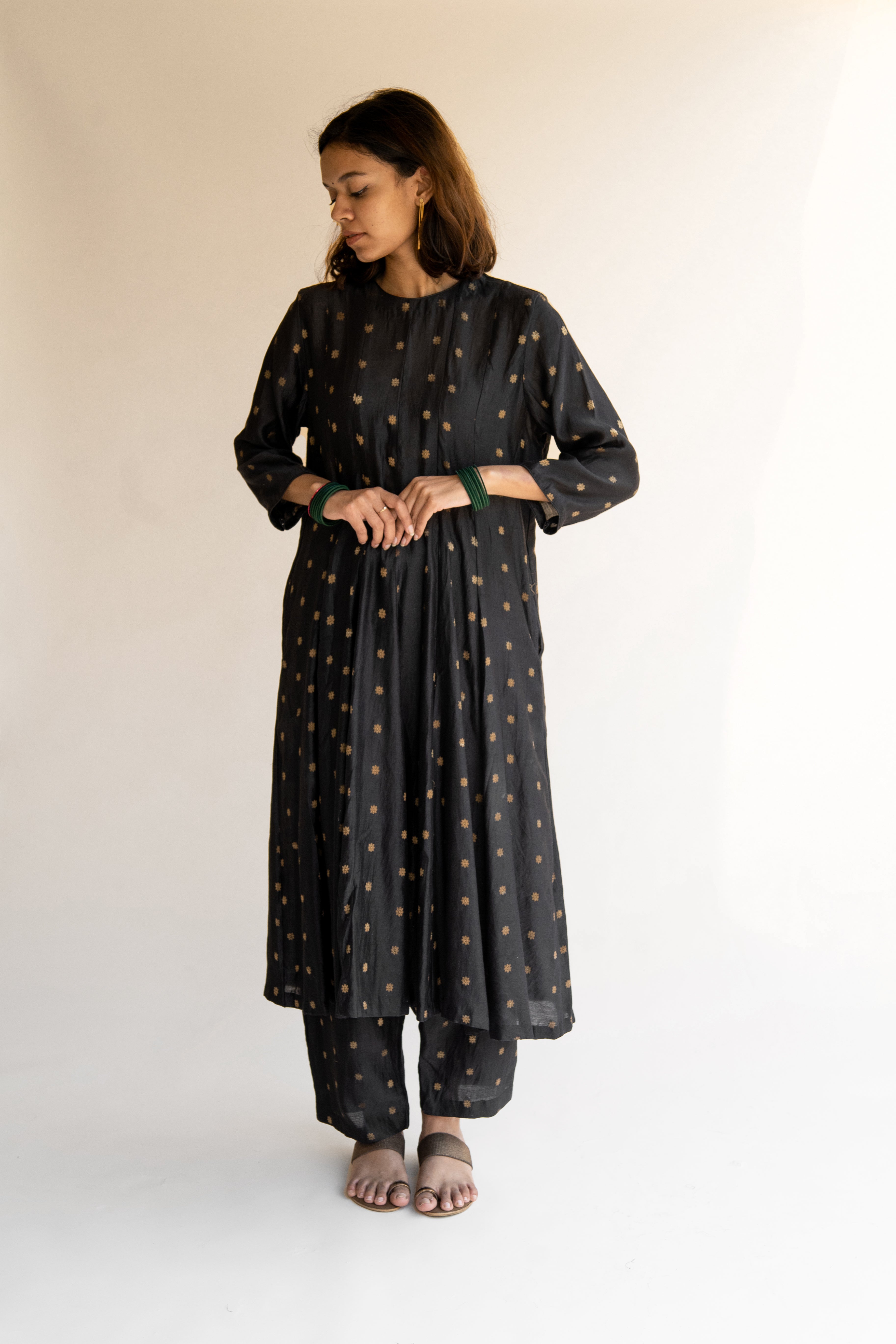 Black Tara Kurta Set (set of 2)