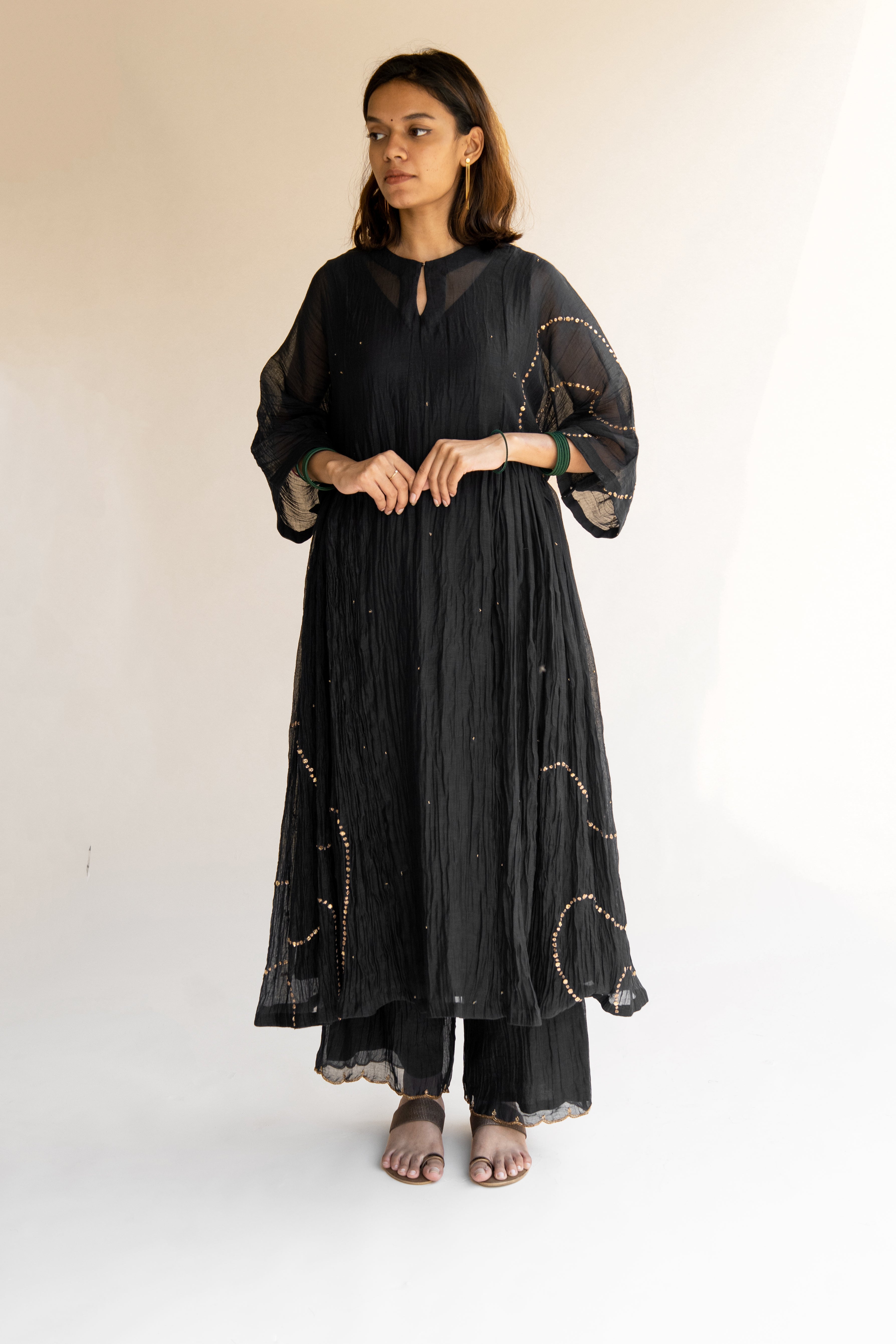 Black Shabnam Kurta And Izaar (Set of 2)