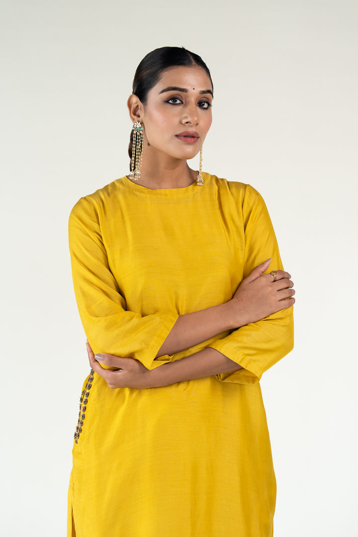 Yellow Gulzar Kurta (set of 2)