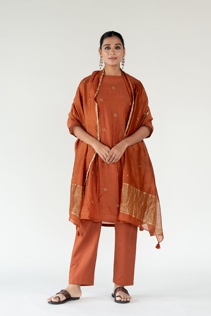 Rust Ekra Kurta (set of 3)