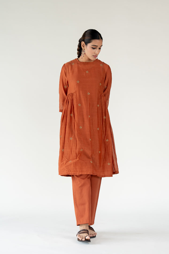 Rust Ekra Kurta (set of 2)