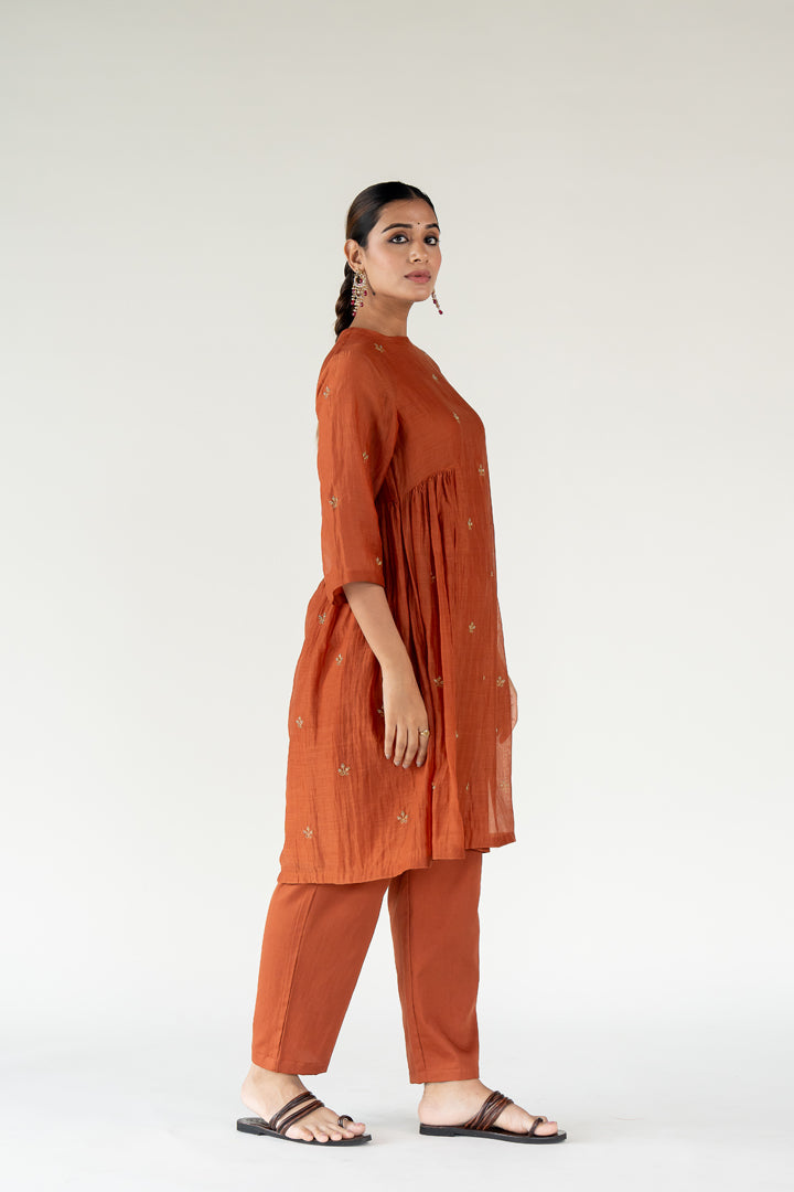 Rust Ekra Kurta (set of 2)