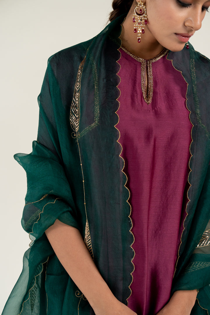 Plum Zainab Kurta (set of 3)