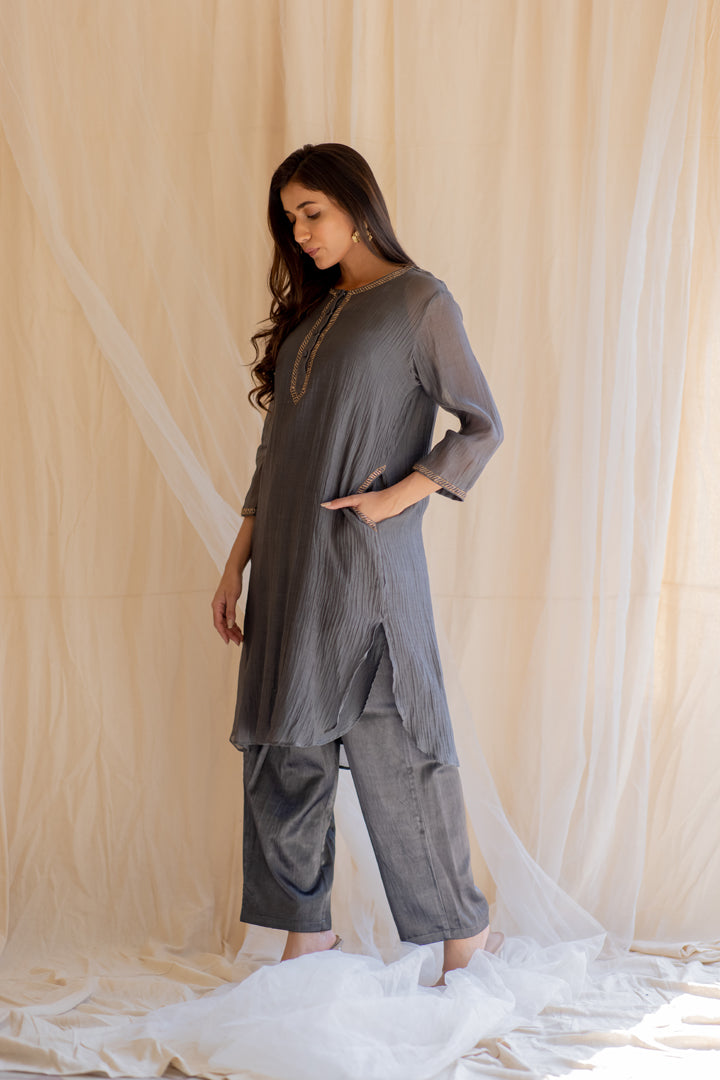 Grey Gul Seedh Kurta Set (Set of 2)